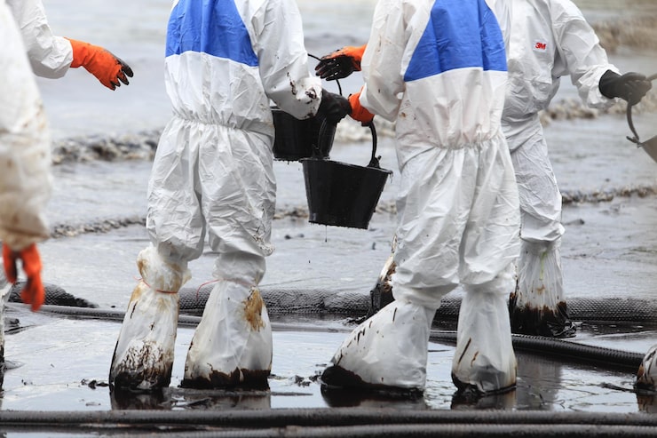 Spill Response Team at Work